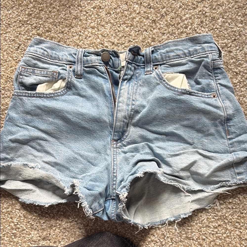Universal Thread Blue Jean Shorts High-Waisted Cut-Off